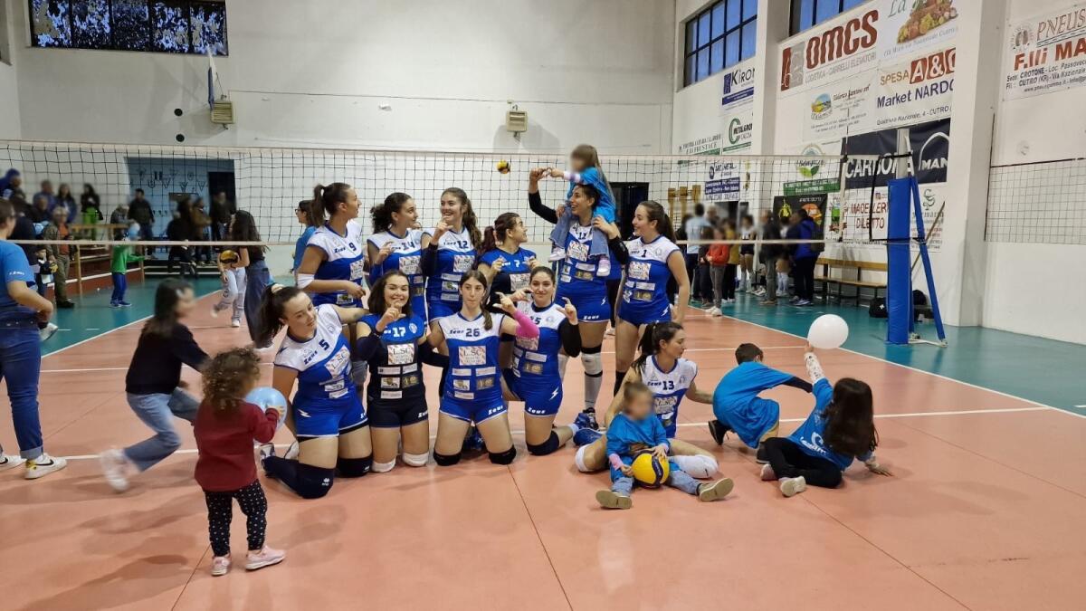 Pallavolo - Il Cutro fa il salto di categoria: promosso in Serie C - 