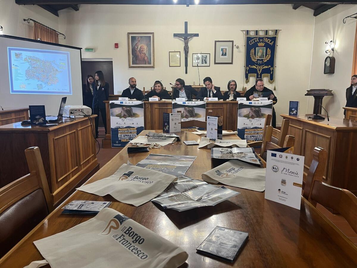 Paola, nell'Aula Consiliare la presentazione del Menù di S. Francesco e del Branding del Borgo - 