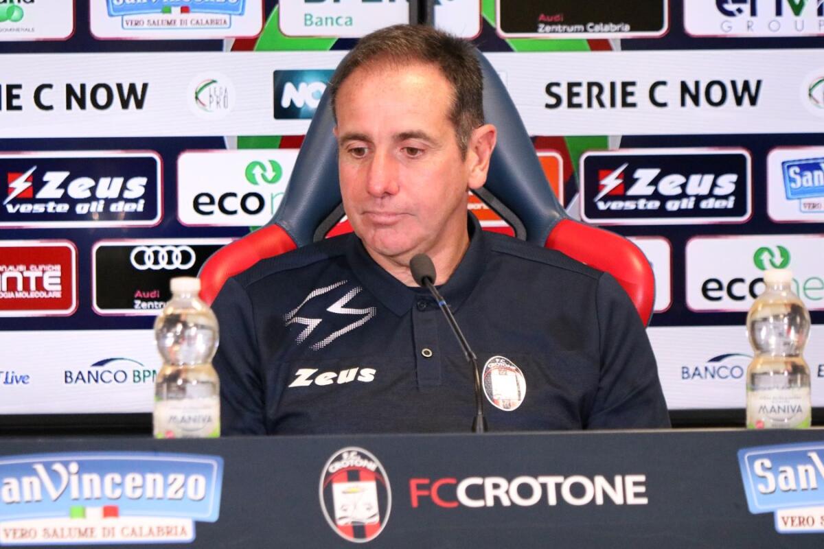 #JuveStabiaCrotone 1-1 | Mister Zauli: "Ci prendiamo questo punto e da domani torniamo a lavorare perchè domenica si torna in campo" - 