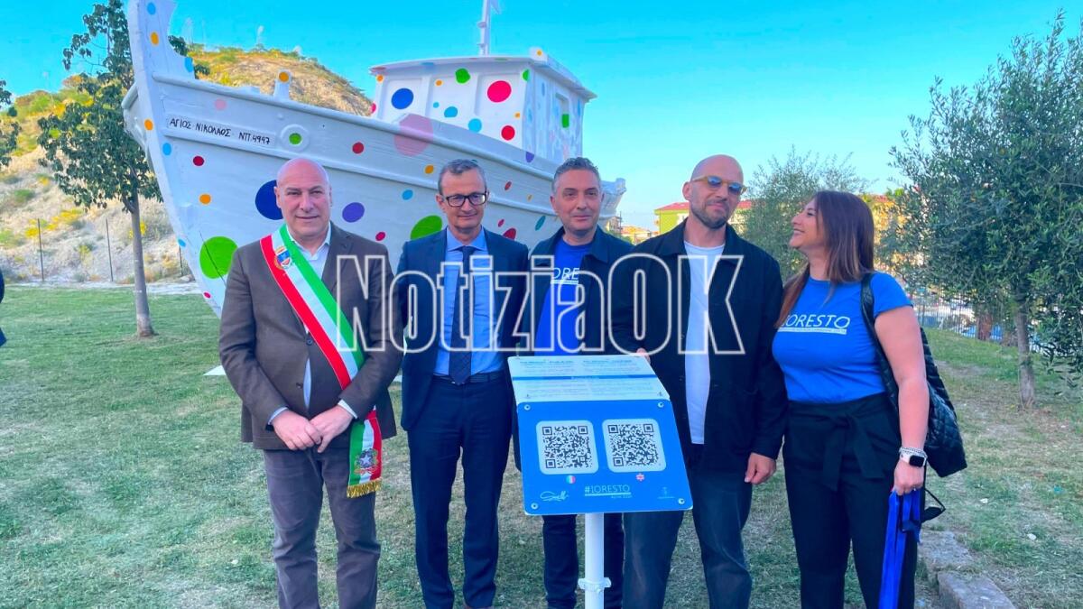 (VIDEO) Inaugurato l'inno alla vita, l'artista Massimo Sirelli: «Questo messaggio fatelo vostro» - 