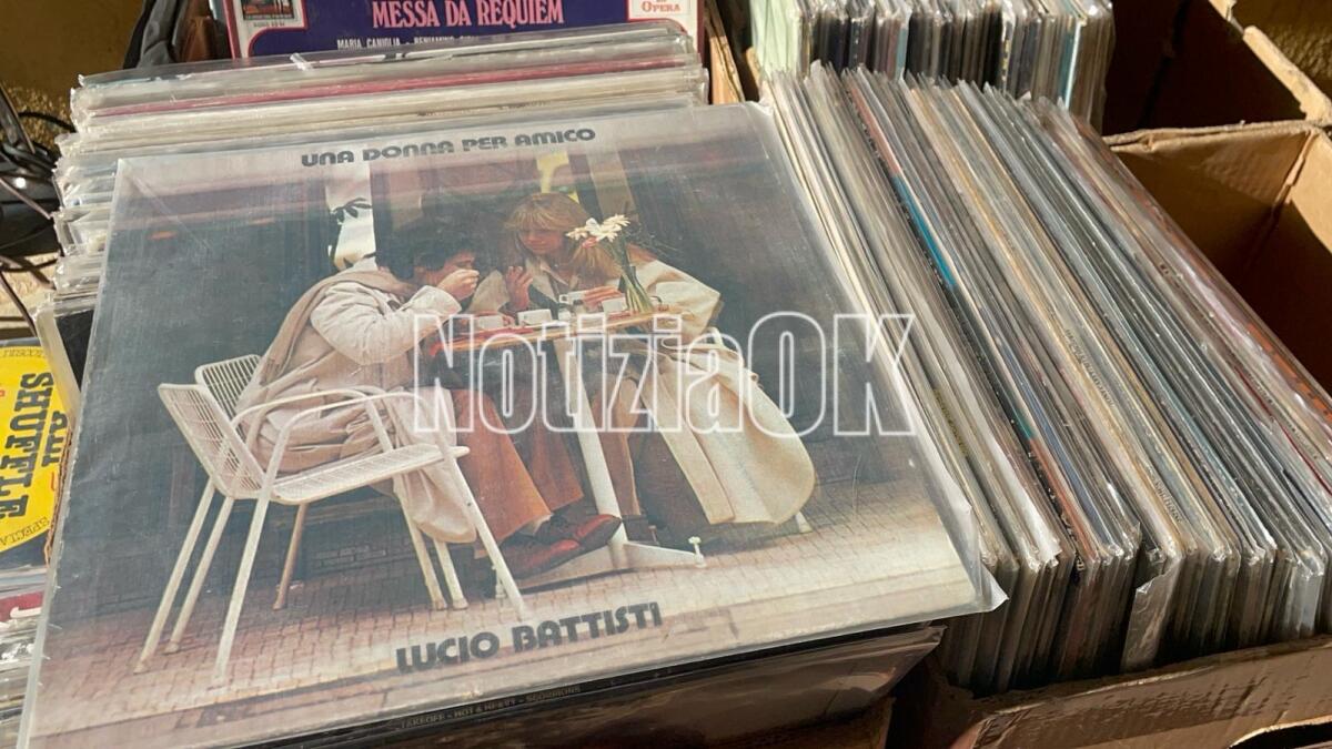 Apre in Calabria il Vinyl Market -