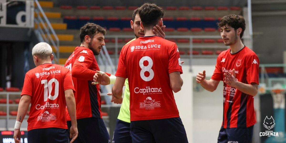 Calcio a 5 - Iniziano i play off dell'Under 19 Pirossigeno Cosenza - 