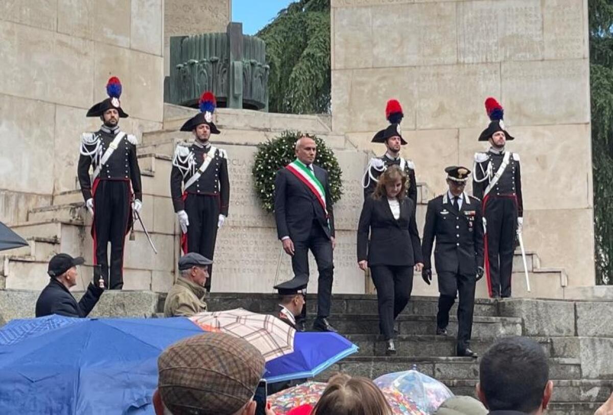 25 Aprile, il sindaco di Cosenza: "Celebriamo un giorno di gratitudine" - 
