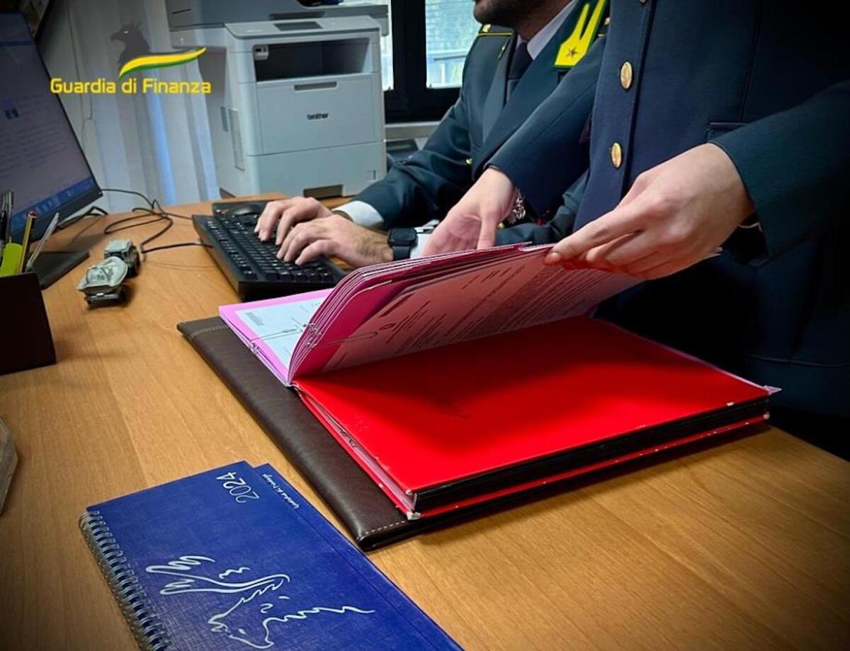 Cronaca - Calabria: Operazione della GdF, sequestro di beni per circa un milione di euro - 