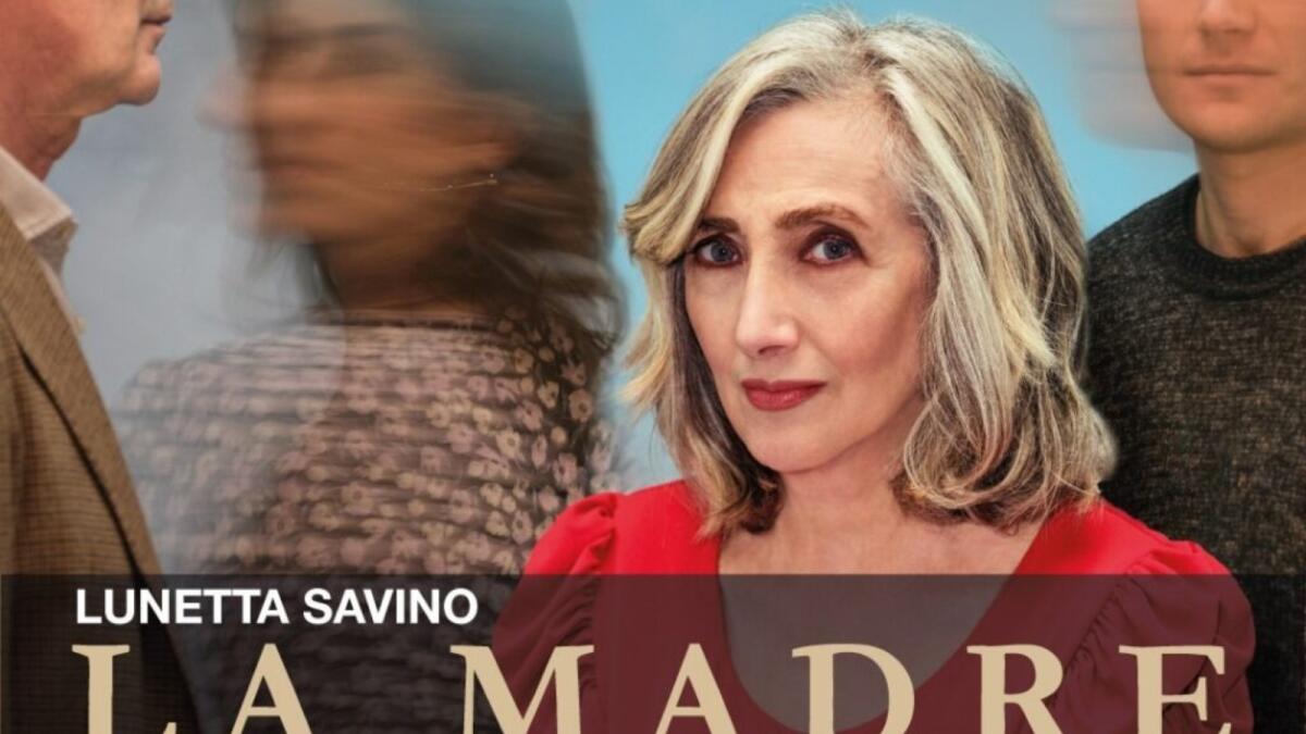 Cosenza - Al Rendano di Cosenza Lunetta Savino con La madre - 