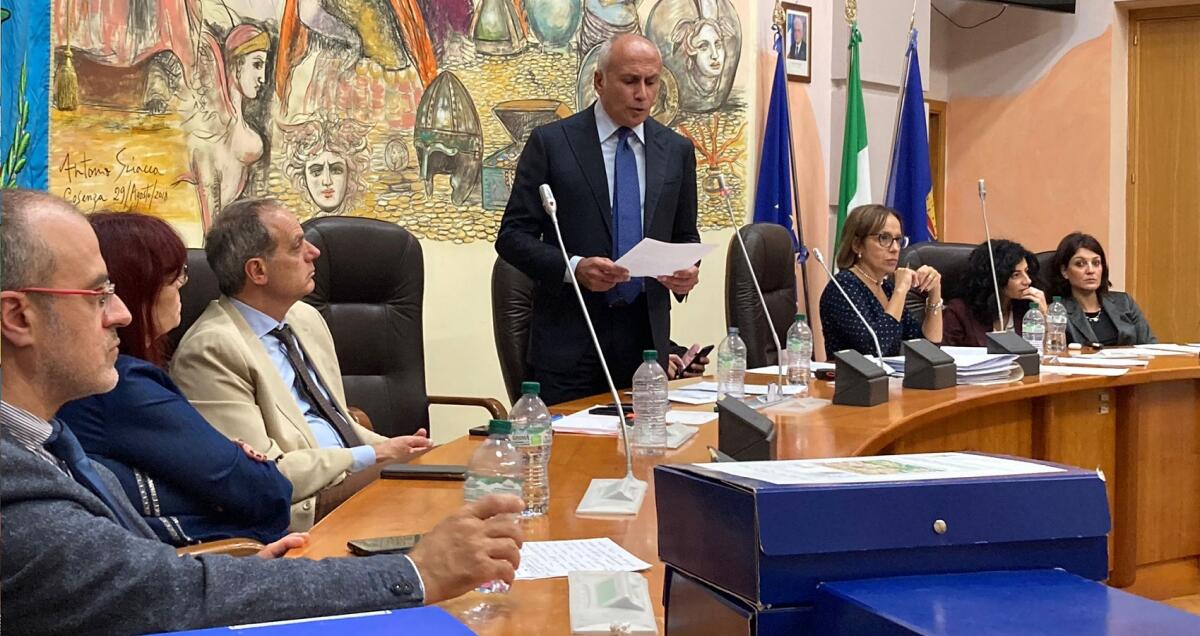 Cosenza, in consiglio il Bilancio di previsione - 
