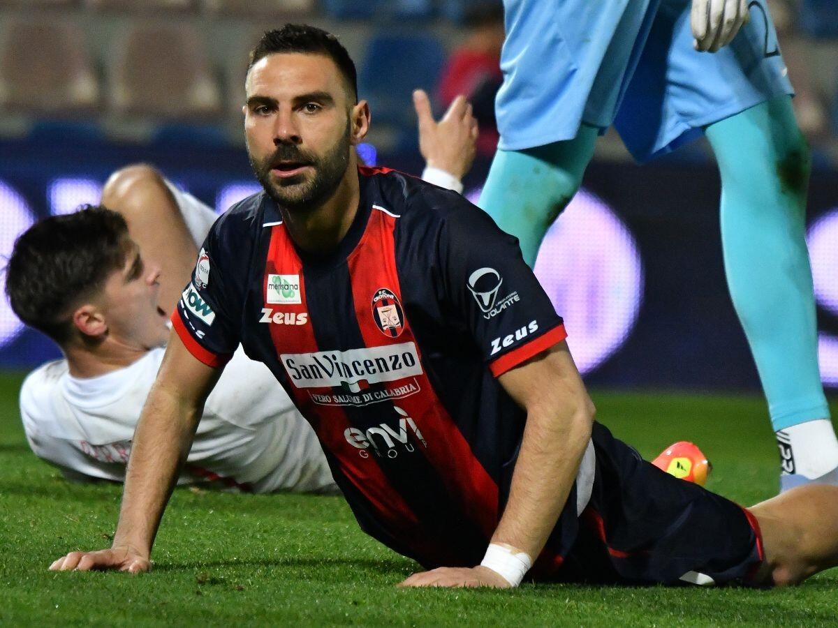 #JuveStabiaCrotone | I precedenti:  trasferta storicamente ostica per i colori rossoblù - 