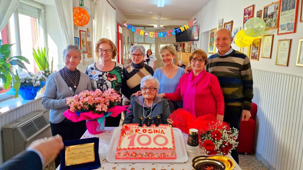 La Calabria festeggia un altro centenario: zia Rosa spegne 100 candeline - 