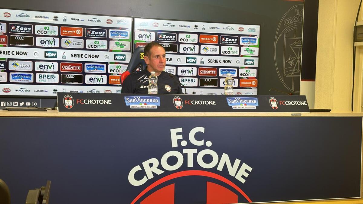 #CrotoneBrindisi 1-2 | La crisi del Crotone è tutta nelle parole di mister Zauli - 