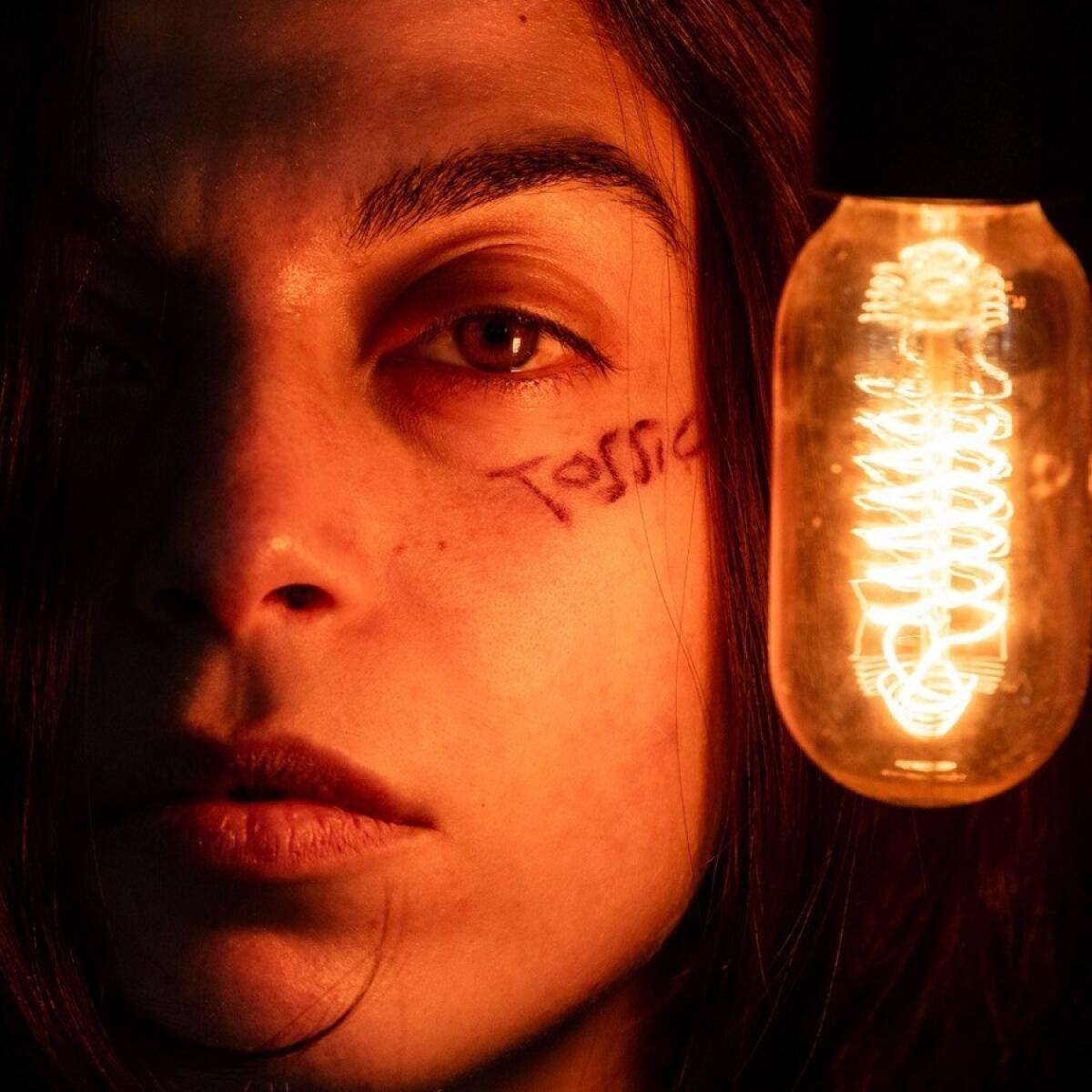 La calabrese Eda Marì torna con Tossic, brano di Musicultura 2024 - 