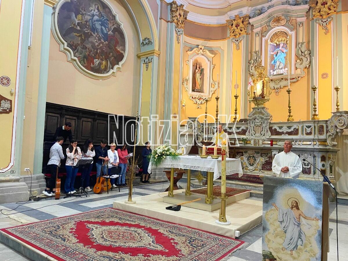 Crotone - La parrocchia San Dionigi Basilica Cattedrale in festa per don Alessandro Saraco: "La città è in attesa della Madonna di Capo Colonna" - 