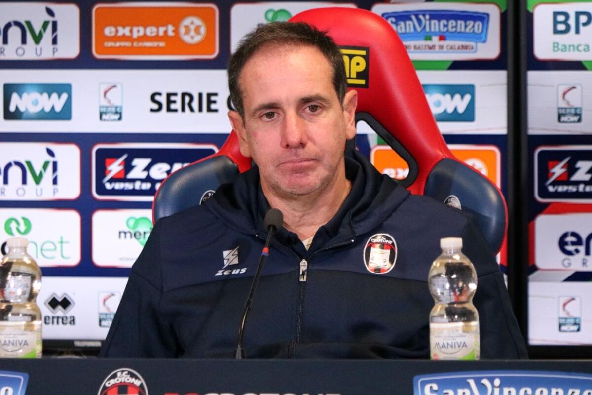 #CrotoneBrindisi - Mister Zauli: "Domani dobbiamo giocare per vincere" - 