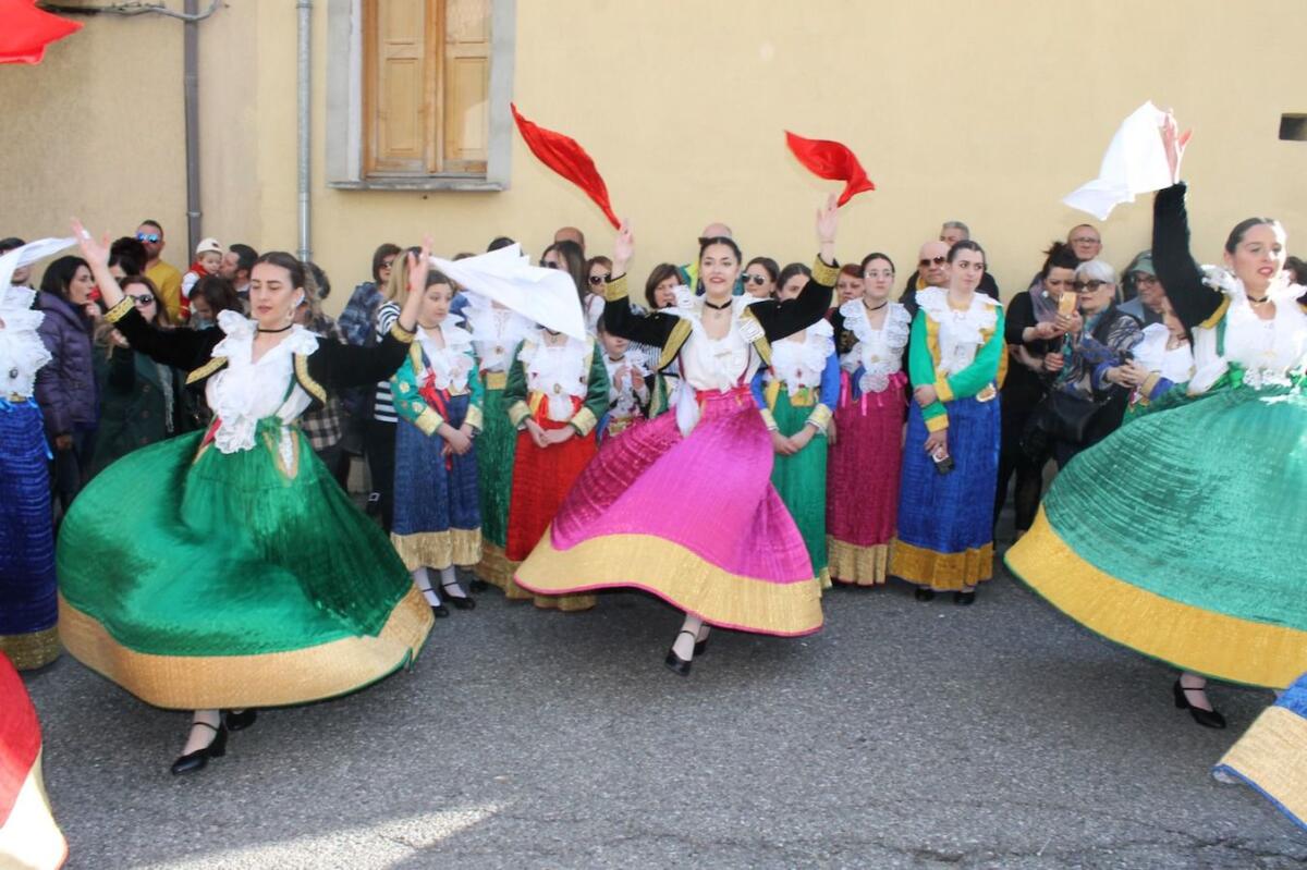 Rilasciato a Frascineto il primo certificato di nascita in lingua albanese - 