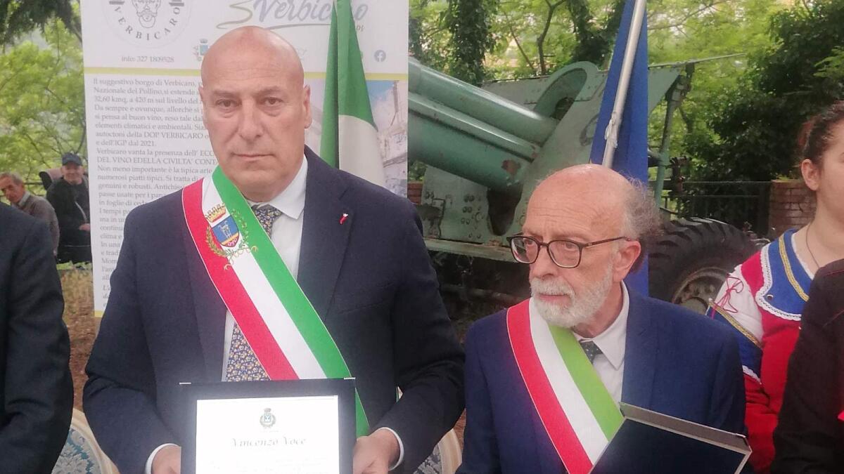 Verbicaro, paese di monsignor Pietro Raimondi, e Crotone ancora più unite - 