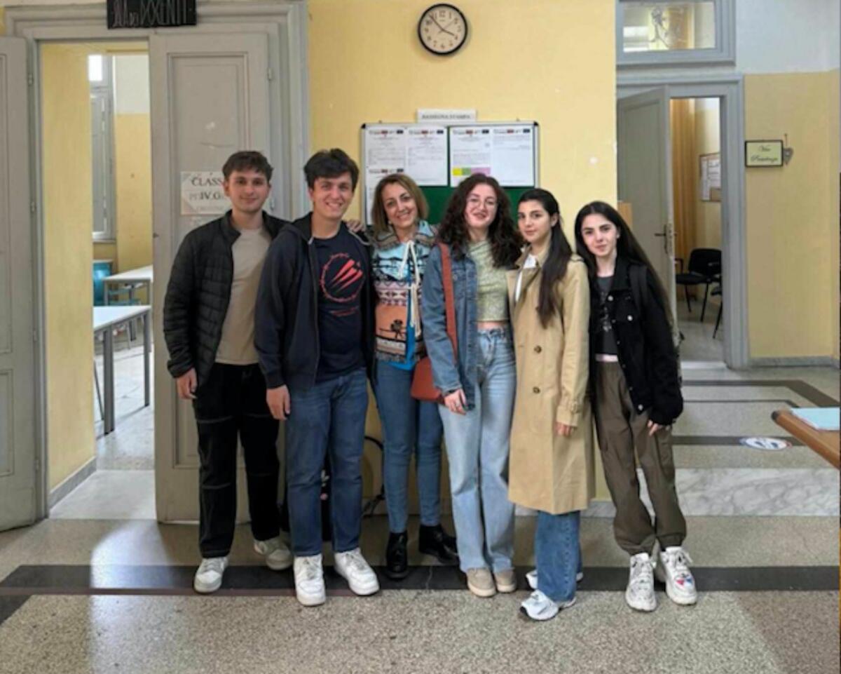 I ragazzi della redazione del Pitagora raccontano i 90 anni del liceo - 