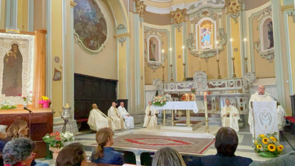 Crotone - Oggi è la Festa Liturgica della Madonna di Capo Colonna, don Ezio: "È la fonte della nostra gioia" - 