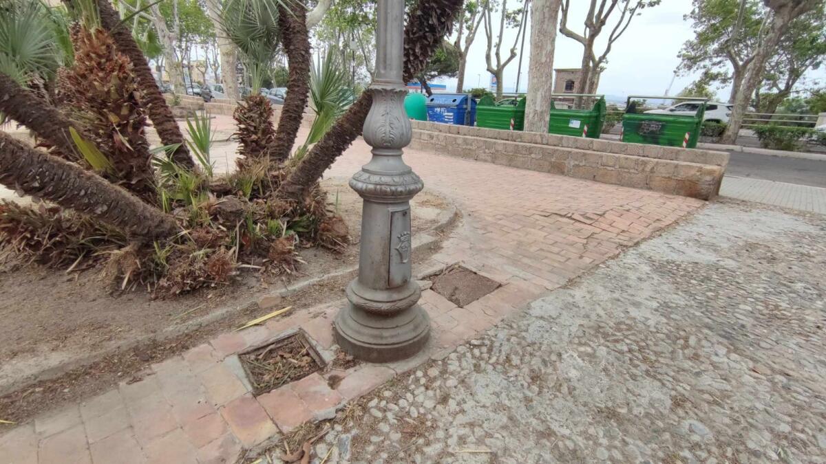 Nei quartieri di Crotone: lungo viale Regina Margherita il degrado e all'ordine del giorno - 