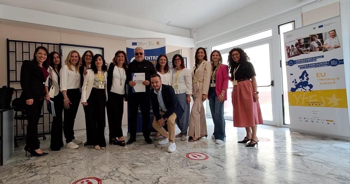 Crotone - Colloqui di lavoro a scuola, successo per l'evento Job Day for School - 