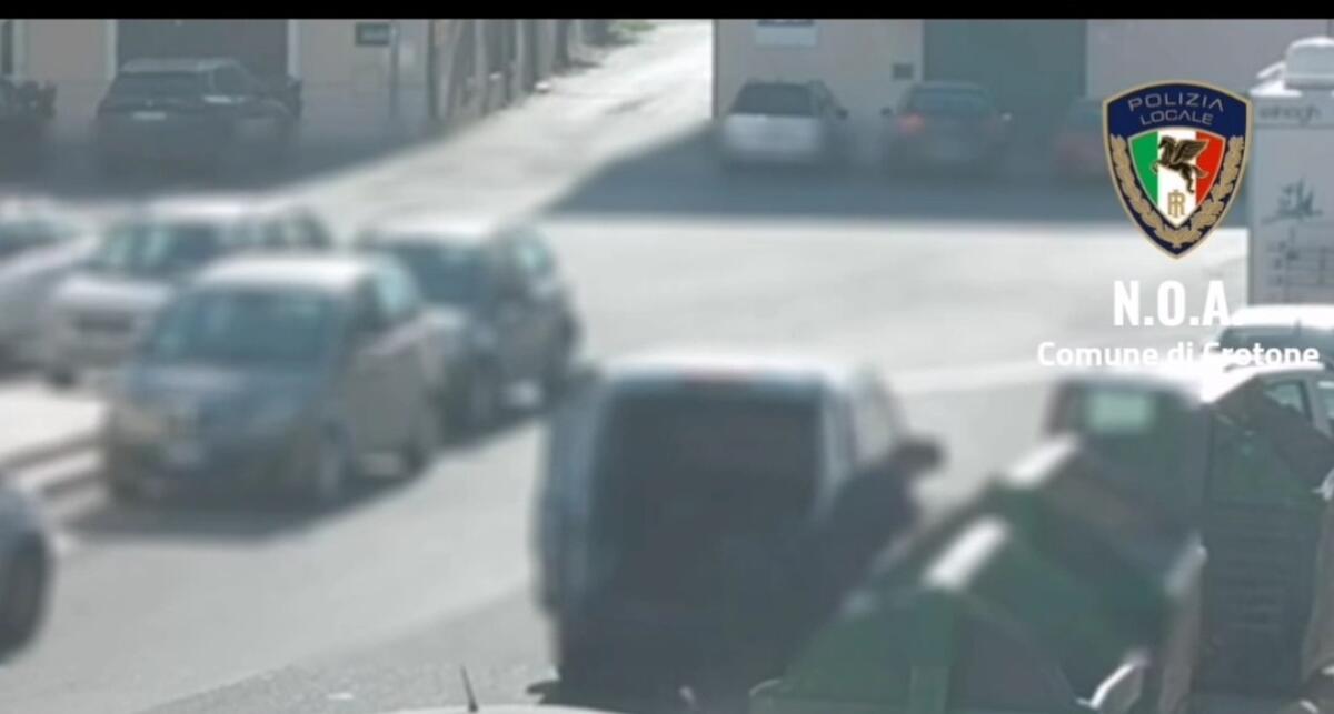 Crotone - Controlli e sanzioni: contrasto all'abbandono selvaggio dei rifiuti - 