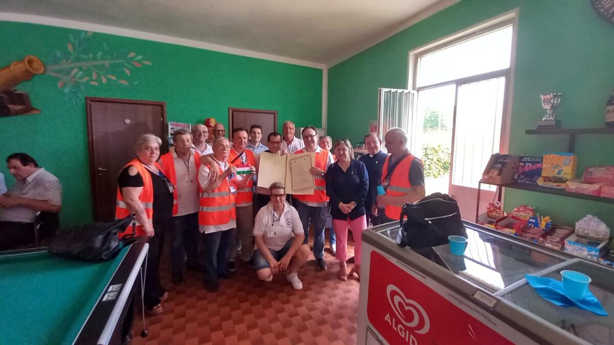 A Guarino e i volontari dell’Arces Viadana Odv l’Encomio a Prato - 