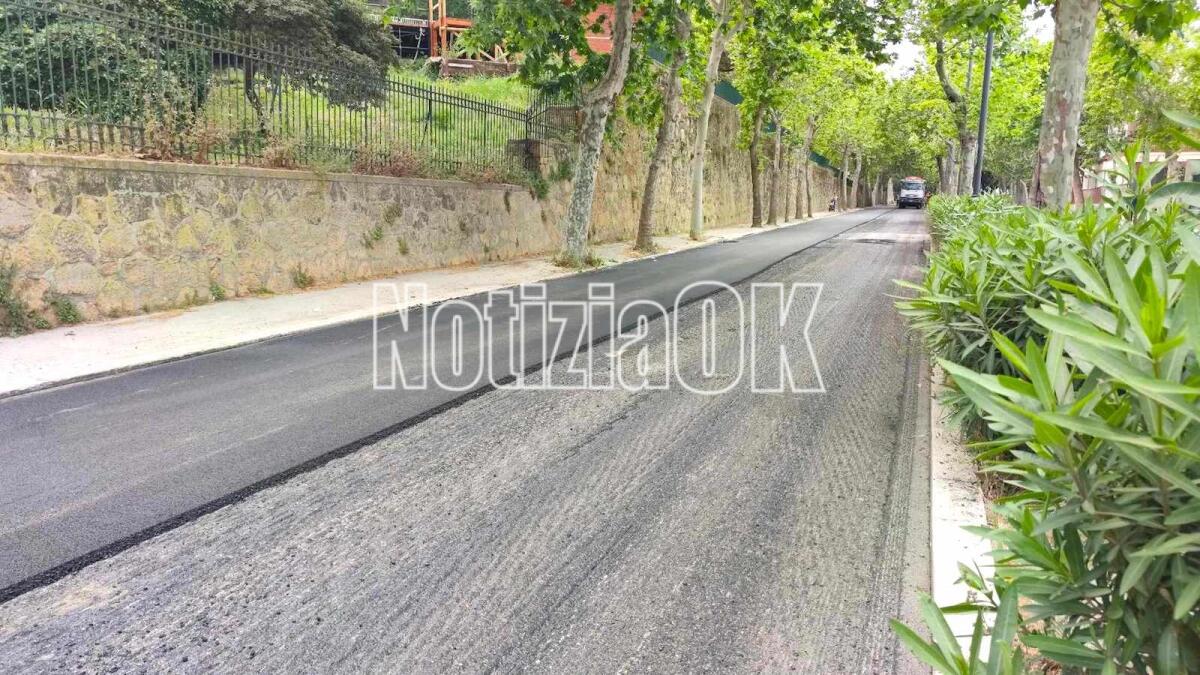 Crotone, nuovo manto stradale su viale Regina Margherita in vista della Fiera Mariana - 