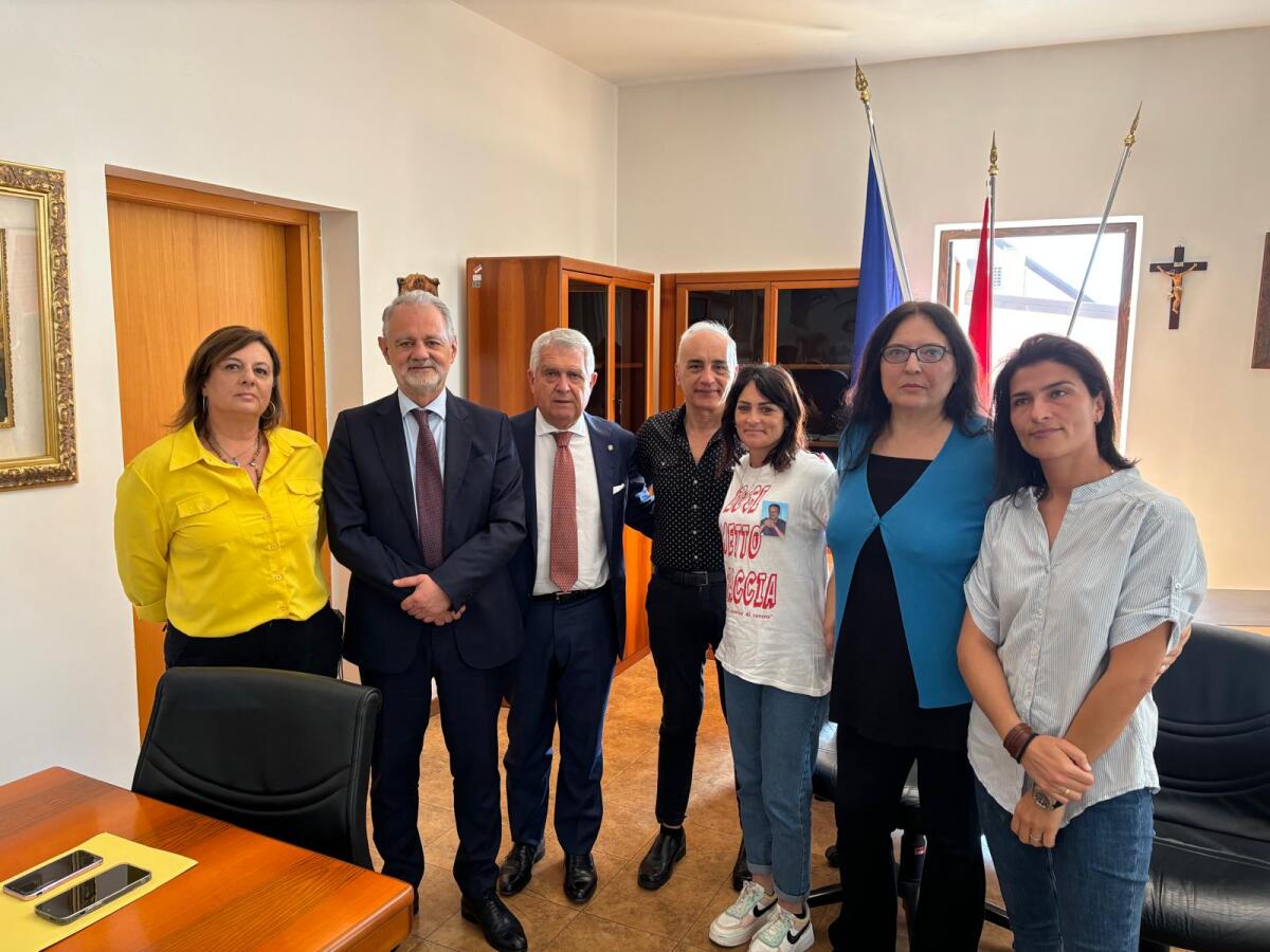 Bonifica, il Commissario Straordinario incontra i familiari degli ex lavoratori delle fabbriche - 
