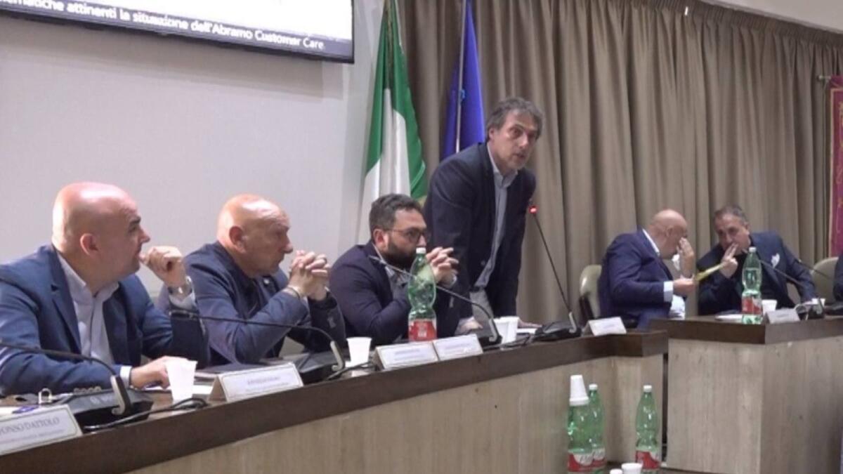 Crotone - Al consiglio comunale sull'Abramo anche il Sindaco di Catanzaro: «Serve aprire nuova fase» - 