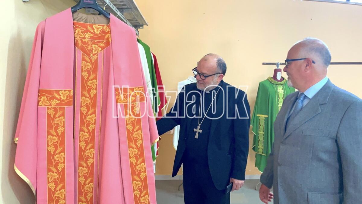 (VIDEO) Crotone - Damaris, l'attività sartoriale sacra rivolta alle giovani donne - 