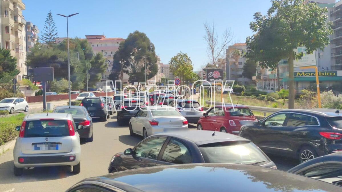 Crotone - Accordo Comune-Eni: una nuova strada per ridurre il traffico di Tufolo-Farina - 