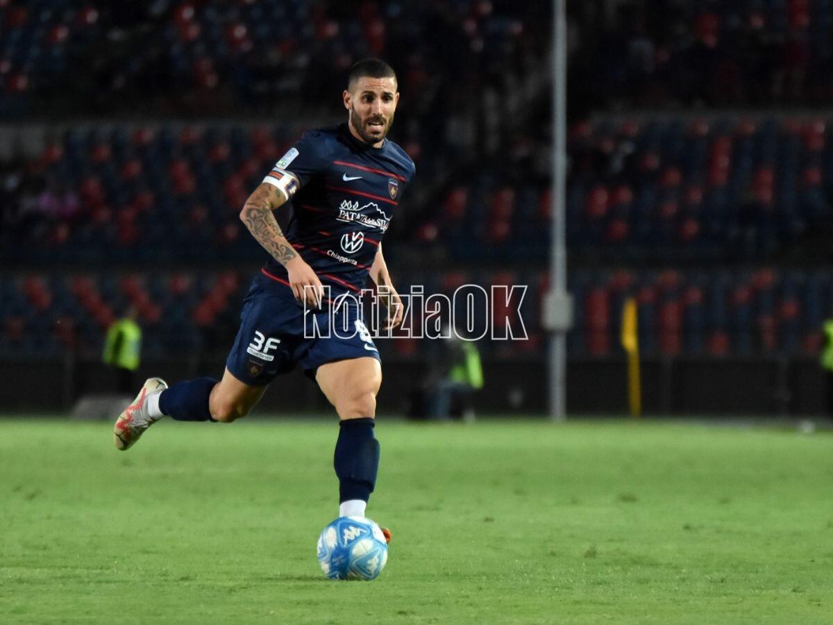#ComoCosenza 1-1 | I lupi provano a rovinare la festa promozione ai Lariani -