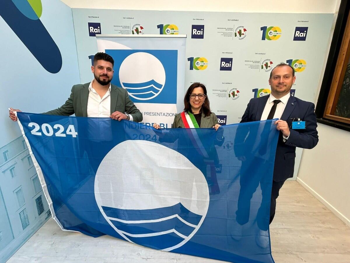 Bandiera Blu, Isola C.R. c’è per il terzo anno consecutivo - Liò: "Una vetrina di promozione turistica" - 