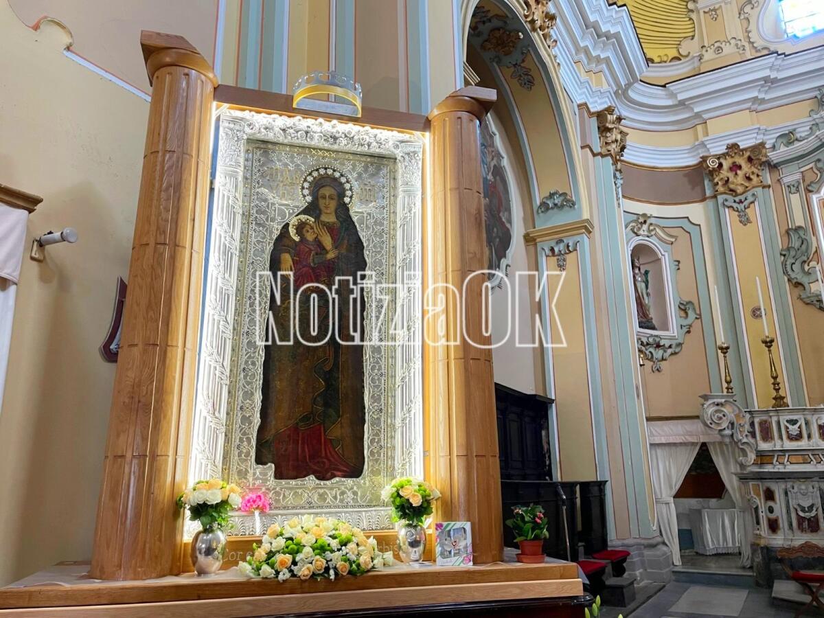 Crotone - Le parrocchie cittadine ai piedi della Madonna di Capo Colonna - 