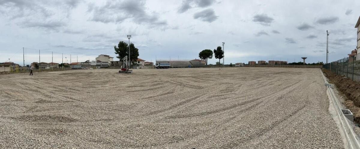 Cutro, proseguono i lavori al Campo "Frate Ilario Rostello" - 