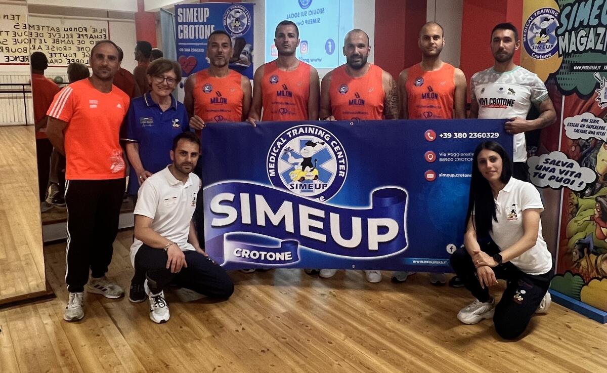 Crotone - Sicuri anche nello sport. Simeup tiene il primo corso Bls Rum Team - 