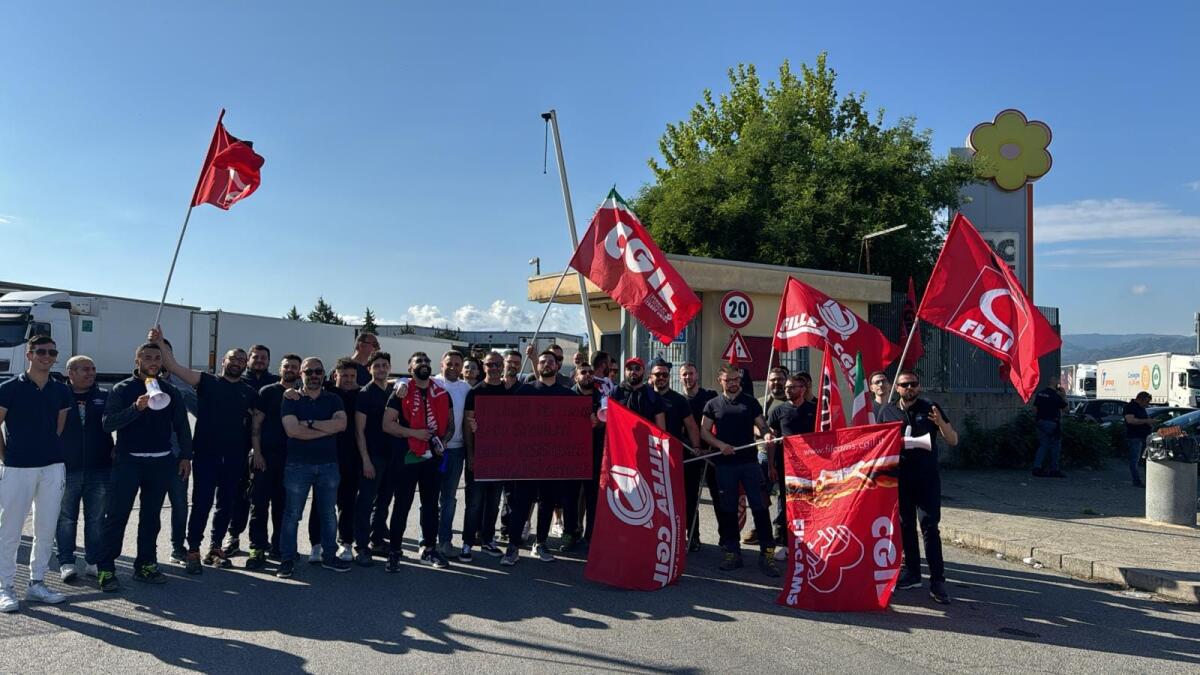 Filcams Cgil Calabria, solidarietà ai lavoratori della Tre Emme di Corigliano Calabro - 