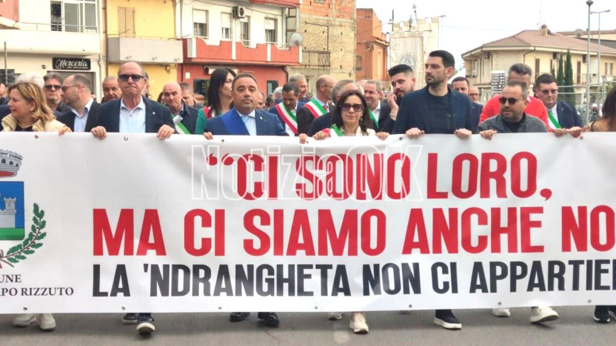 Isola C.R. dice "No" alla 'ndrangheta - Vittimberga: "La criminalità brucia il futuro e la dignità di un popolo" - 