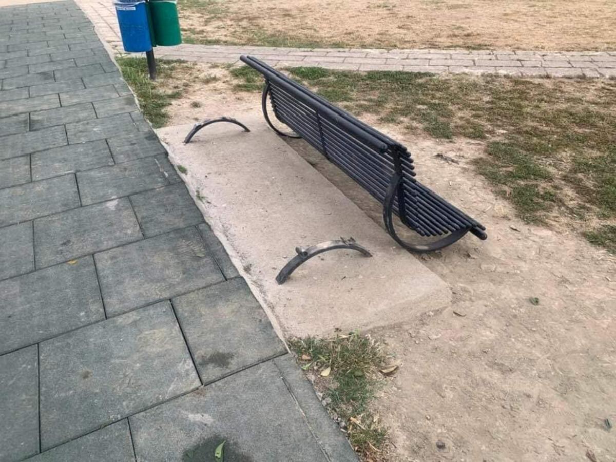Cutro, vandali in azione: "Danni arrecati a tutti i bambini e a tutta la comunità" - 