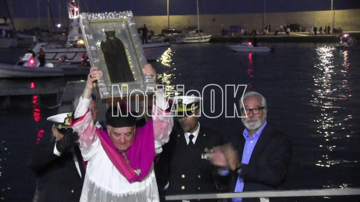 (VIDEO) La devozione alla Madonna di Capo Colonna: dal mare un'icona di grazia - 