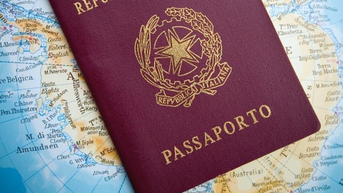 Parte in Calabria la richiesta di rilascio e rinnovo dei passaporti negli uffici postali - 