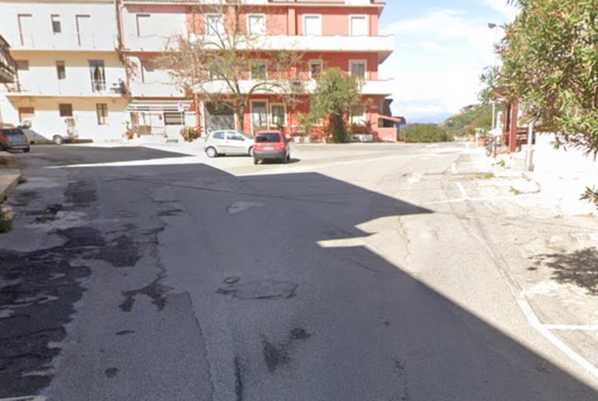 Nasce "Piazza Vittoria, domani l'inaugurazione a Le Castella - 