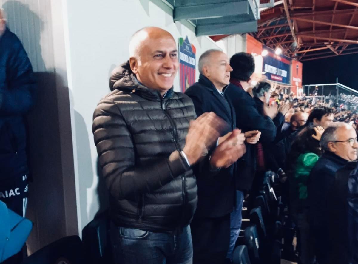 Finisce il campionato del Cosenza, il Sindaco: "Ripartiamo da Tutino e Viali" - Oplus_131072