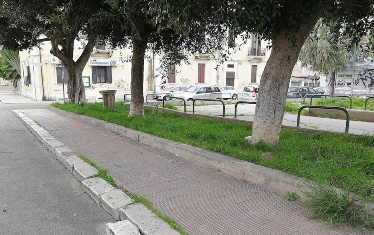 Crotone, in via Antonio Daniele sarà realizzata una nuova isola spartitraffico - 