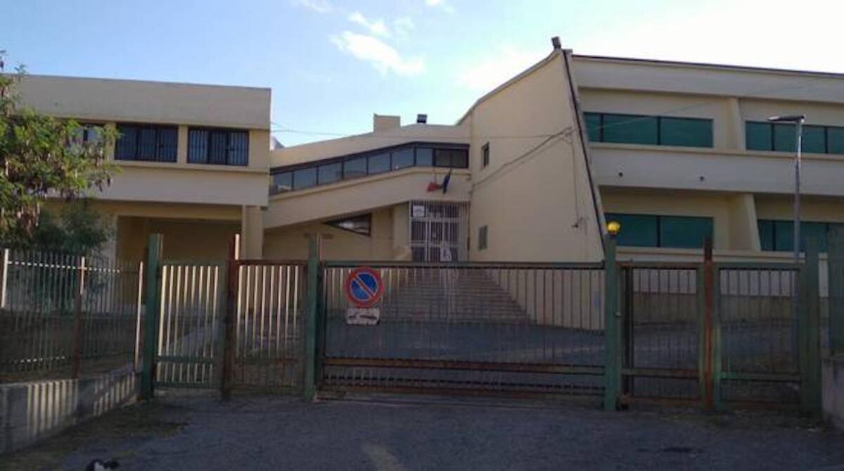 La scuola di via Oceania sarà assegnata alla Confraternita di Misericordia di Papanice - 