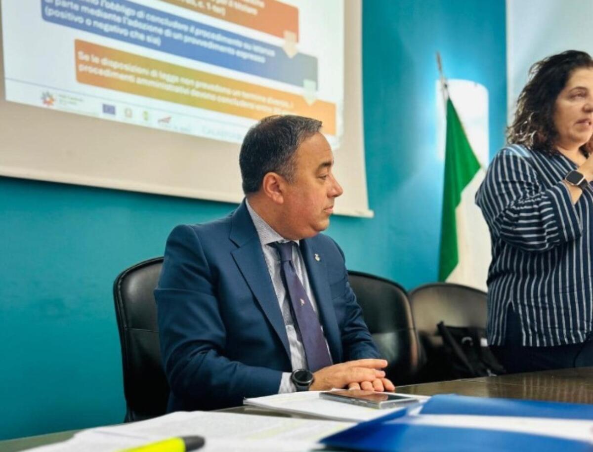 Incontro tecnico tra Calabria SUAP e Calabria SUE per rafforzare la capacità della Pubblica Amministrazione - 