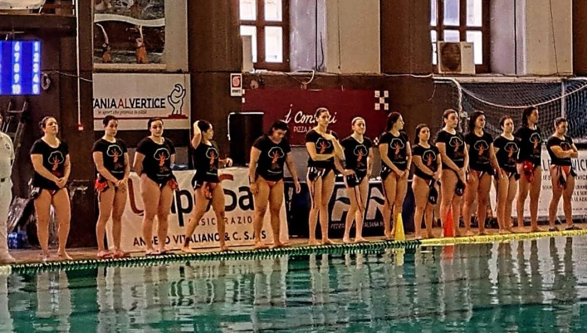 Pallanuoto - Gara 2 dei playout per la femminile, il presidente Manna chiama a raccolta la città - 
