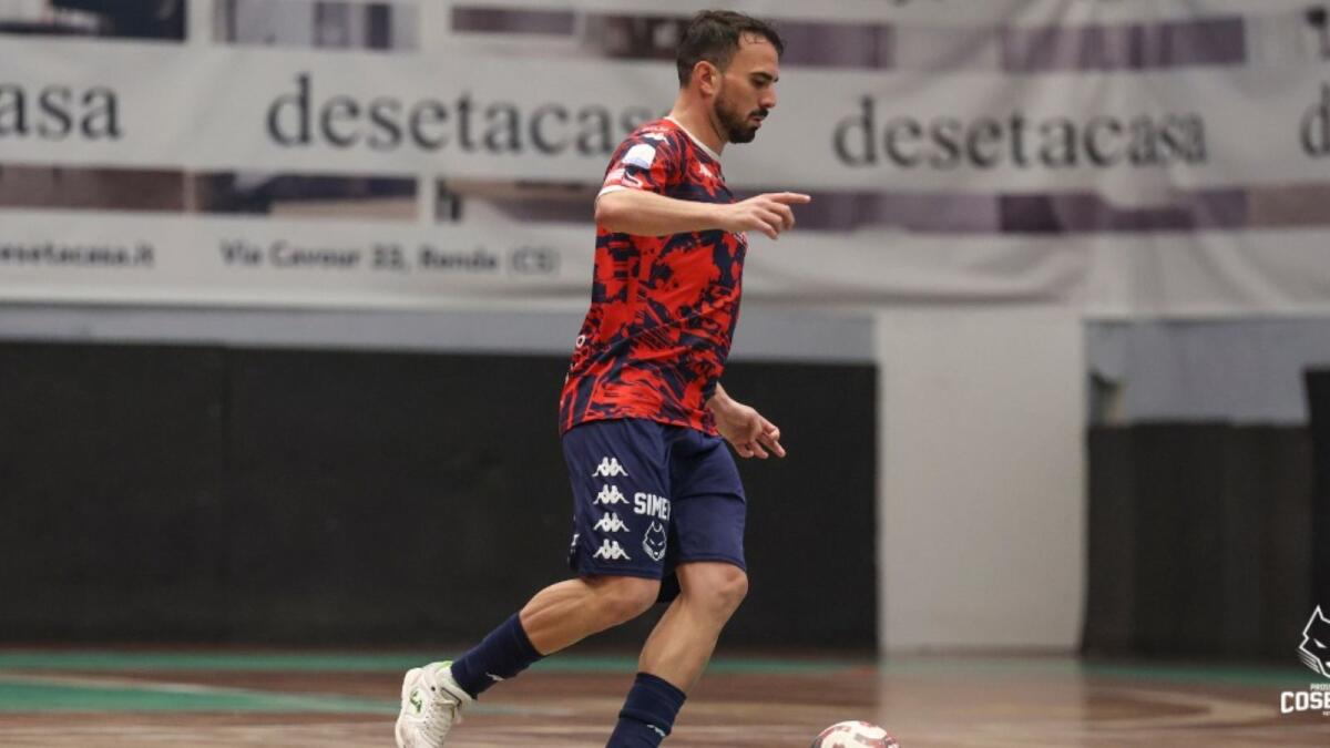 Calcio a 5 - Termina l'esperienza di Poti con la Pirossigeno Cosenza - 