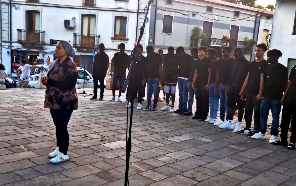 "Scenari di integrazione creativa" con l' associazione Porta Cenere e il centro Il Delfino -