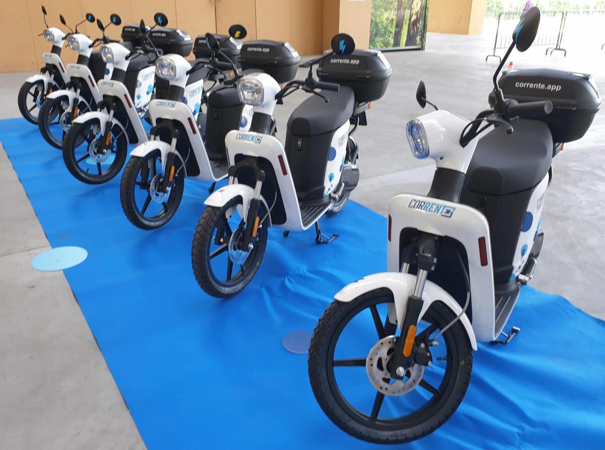 Cosenza - Auto e scooter elettrici per tutti. Parte lo Sharing Mobility - 