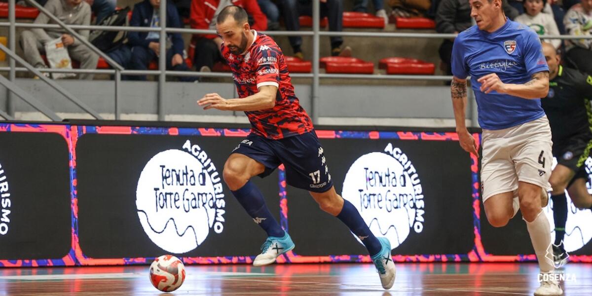 Calcio a 5 - Carlitos lascia la Pirossigeno Cosenza - 