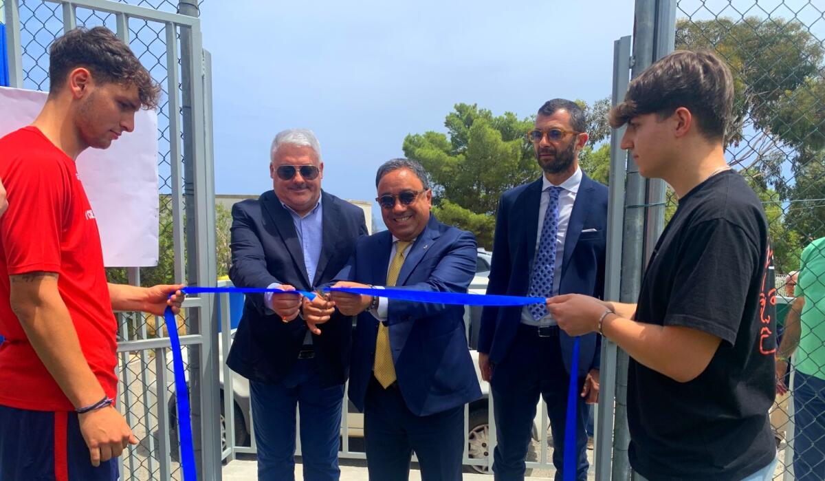 Crotone, un nuovo campetto sportivo per i ragazzi del Nautico - 